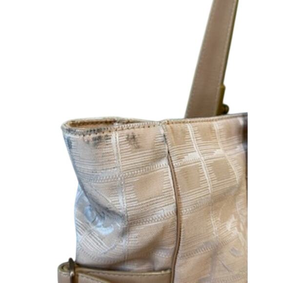 Chanel Travel Ligne Tote* Large Beige Tote*Rare Color*Hologram*COA - Picture 6 of 15